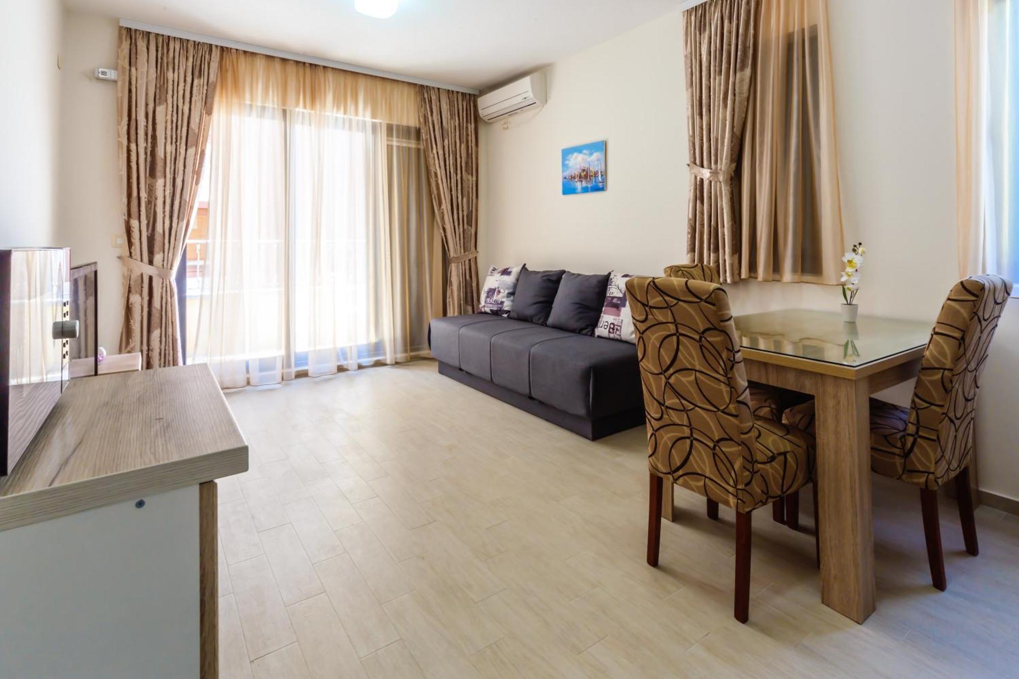 Opium Mar Apartments Petrovac Pokój zdjęcie