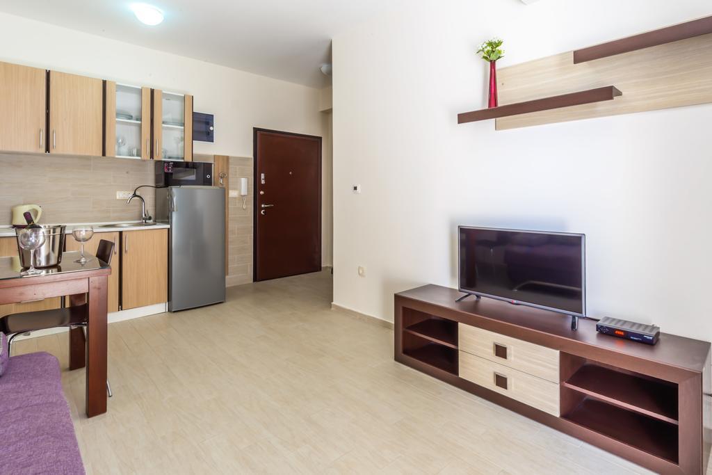 Opium Mar Apartments Petrovac Zewnętrze zdjęcie