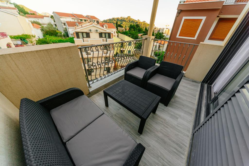 Opium Mar Apartments Petrovac Zewnętrze zdjęcie