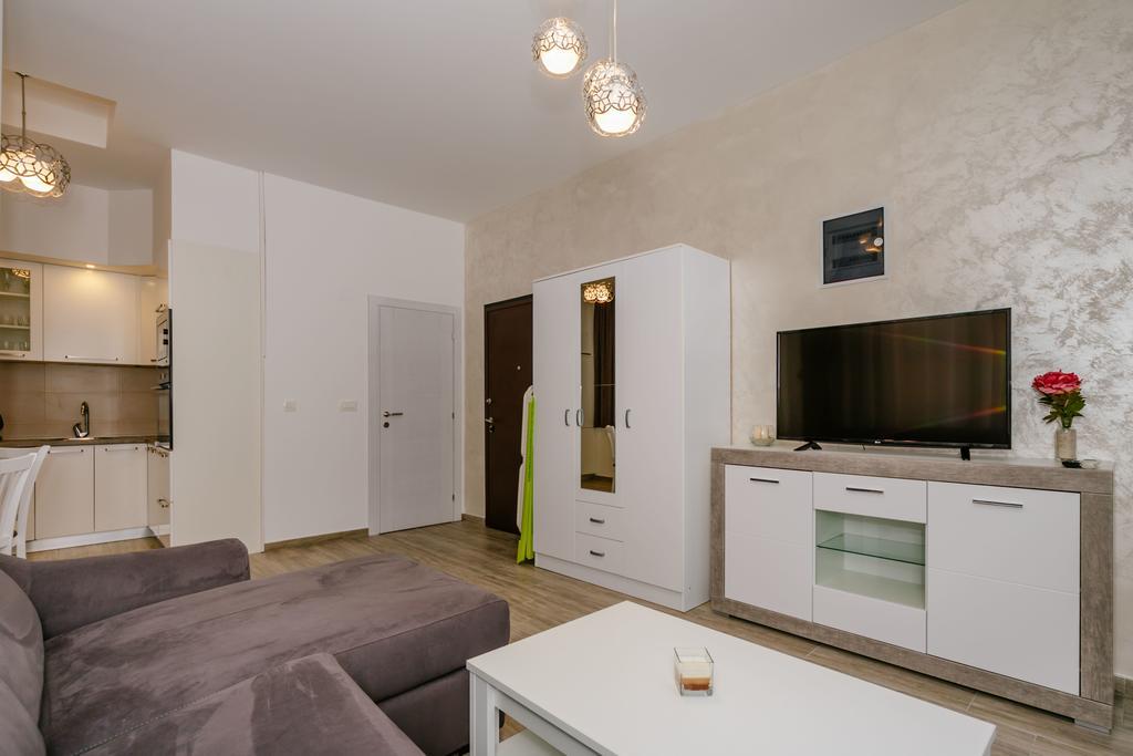 Opium Mar Apartments Petrovac Zewnętrze zdjęcie