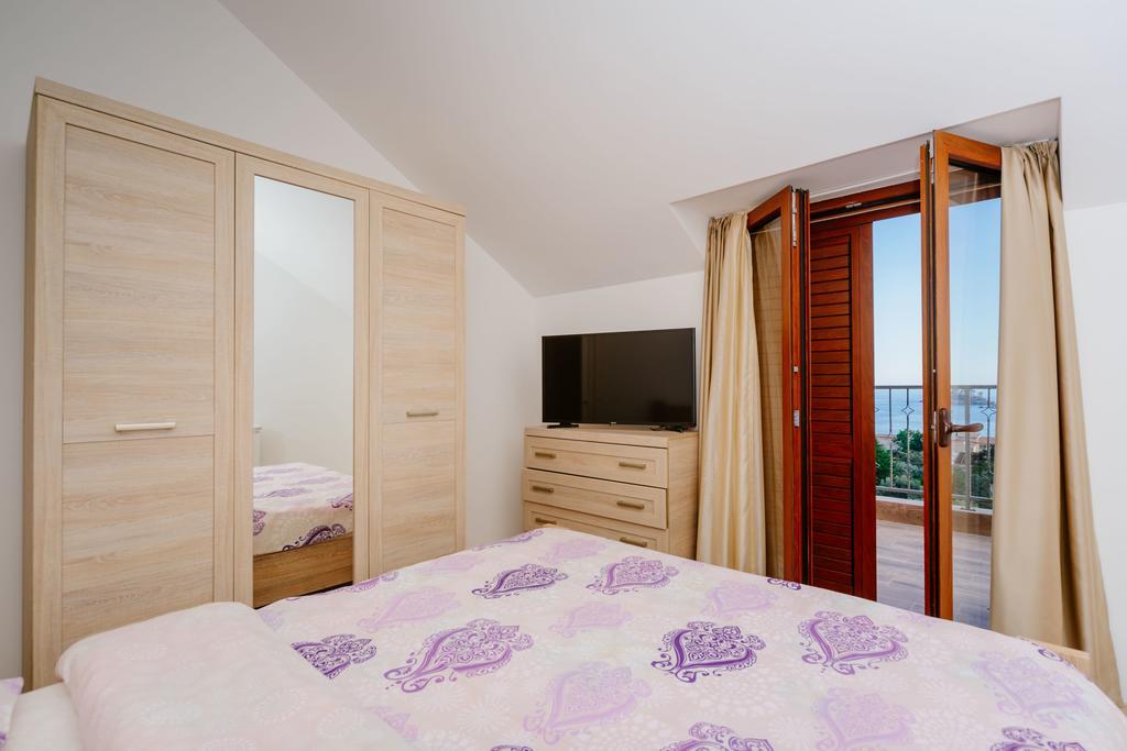 Opium Mar Apartments Petrovac Zewnętrze zdjęcie