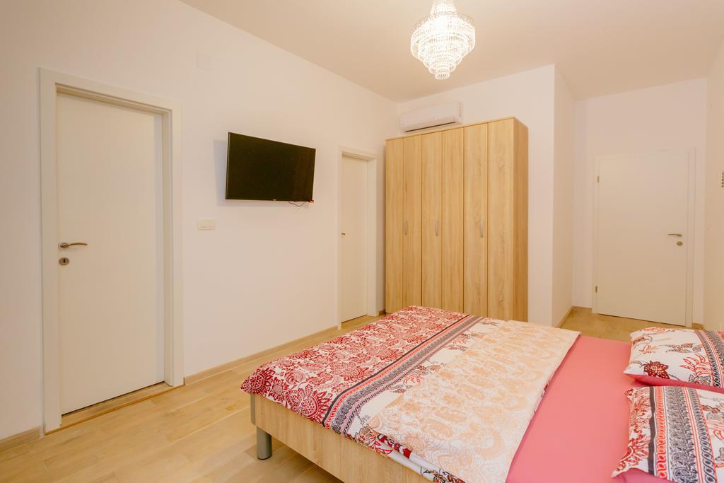 Opium Mar Apartments Petrovac Zewnętrze zdjęcie