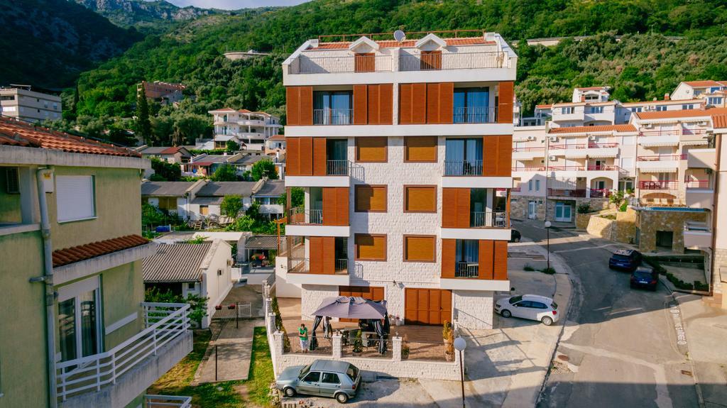 Opium Mar Apartments Petrovac Zewnętrze zdjęcie